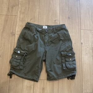 Four Steeds Short Size 8